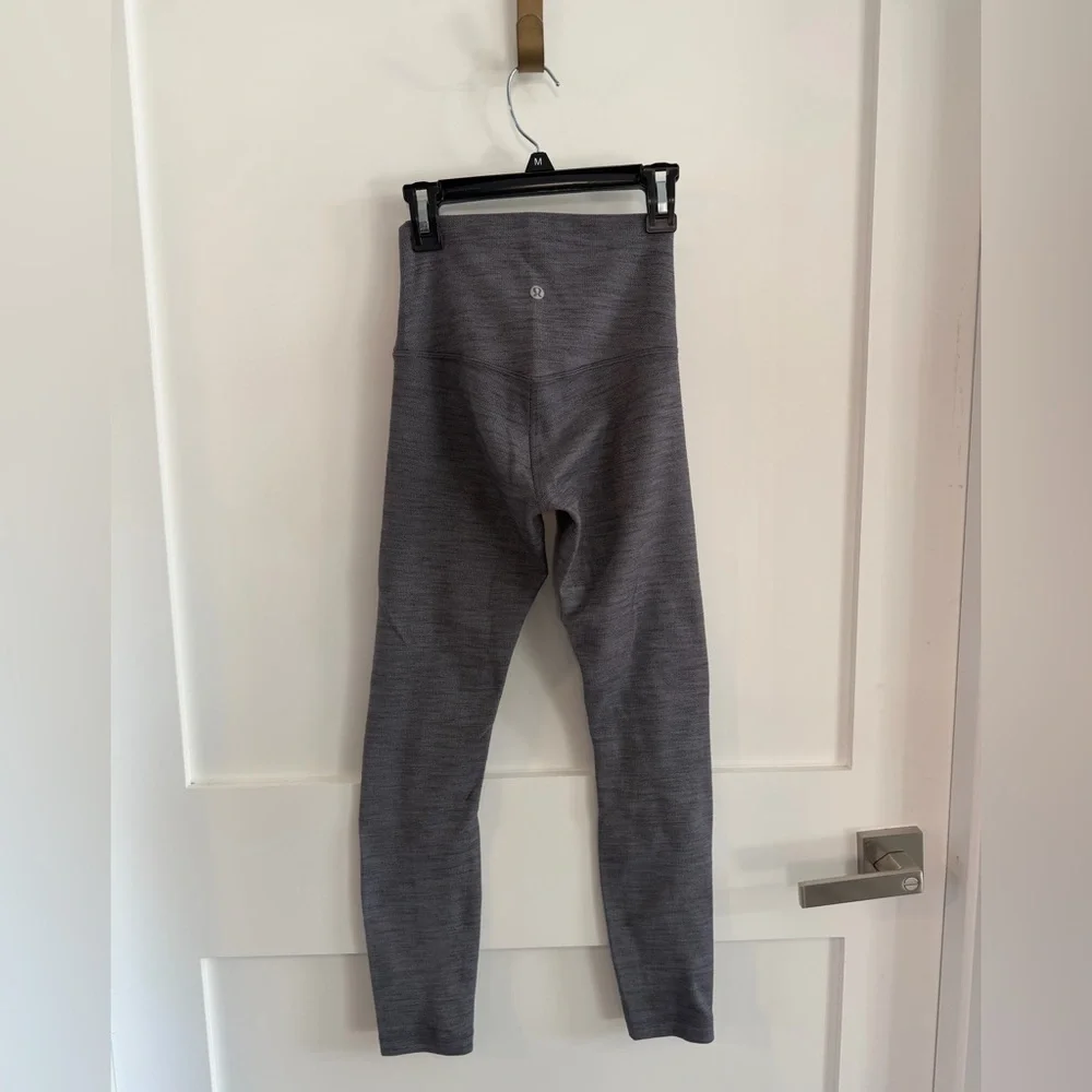 Lululemon Leggings size 2 - Picture 1 of 4